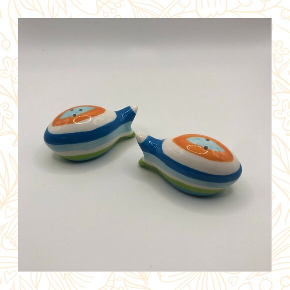 Funky Salt & Pepper Shaker Fish - Picture 1 of 4
